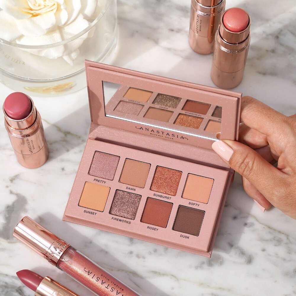 Anastasia Beverly Hills Glam To Go Mini Palette